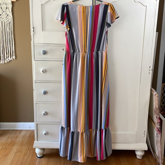UMGEE Dress Asymmetrical
Multicolor boho Striped Hi Low maxi M - Picture 5 of 12